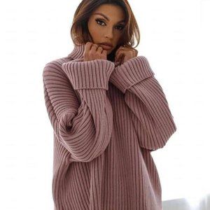 BRAND NEW CHUNKY MAUVE RIBBED TURTLENECK SWEATER